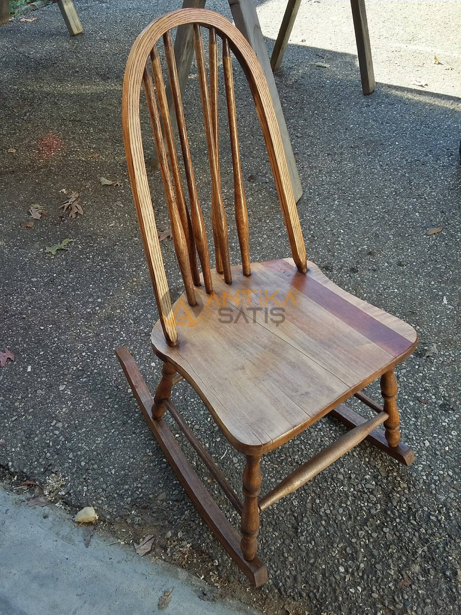 Antika Sallanır Sandalye